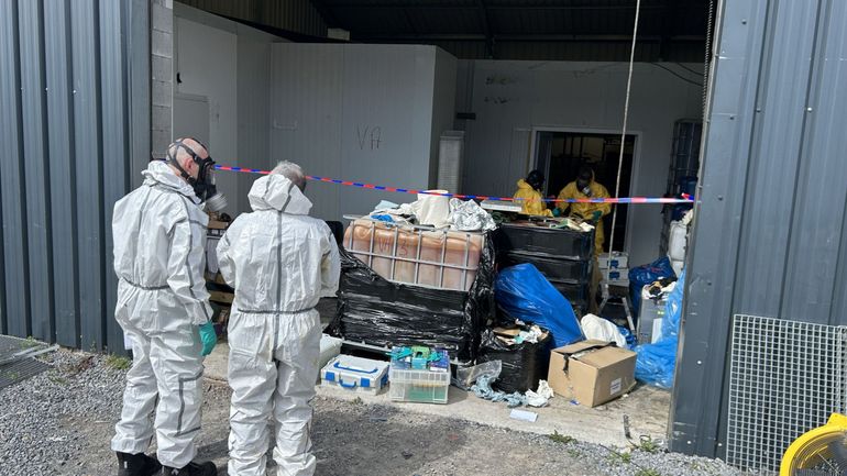 Essor des laboratoires de production de drogue de synthèse : démantèlement d'un site de fabrication à Villers-le-Bouillet