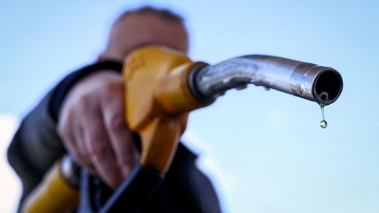 Greenpeace dénonce des surprofits engrangés par les compagnies pétrolières depuis le début de la guerre au Moyen-Orient.