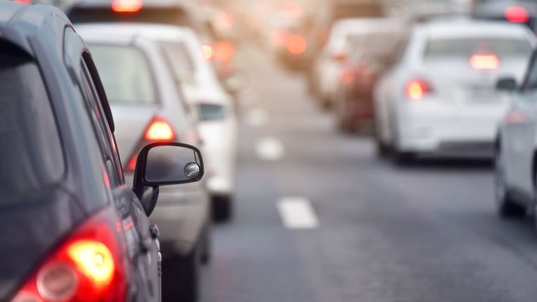Trafic à l'arrêt dans le chantier de Vottem sur la E40
