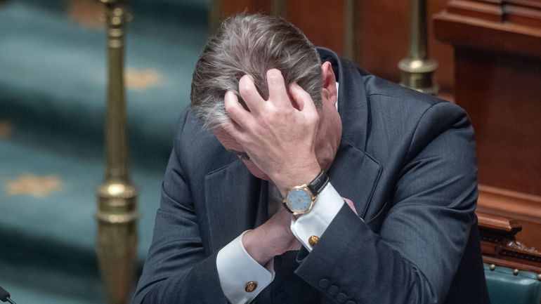 La revue de presse : le gouvernement De Wever s'arrache les cheveux sur le budget