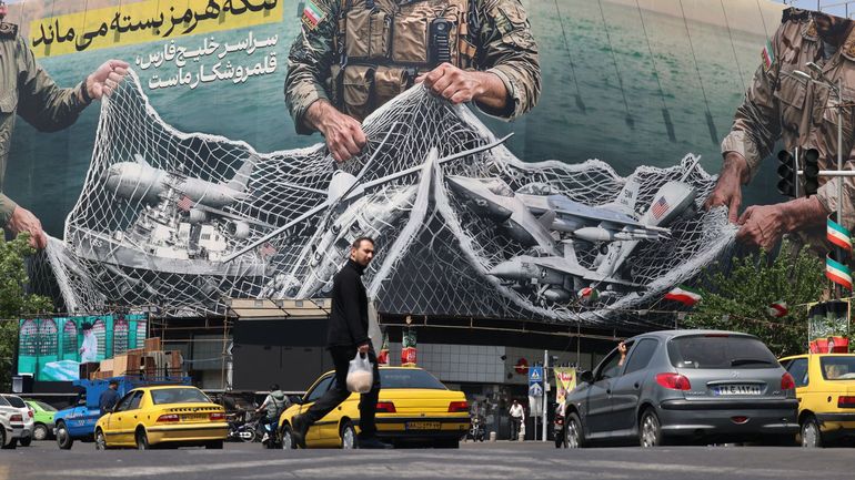 Guerre au Moyen-Orient : l'Iran "en effondrement" selon Trump, la trêve encore enfreinte au Liban (revoir notre direct)