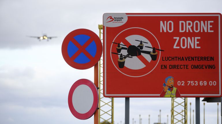 Incursions de drones en Belgique : "Une situation de pré-guerre" où l’OTAN "n’est pas une solution" selon Joseph Henrotin