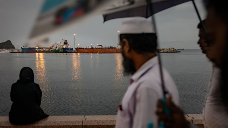 Faut-il aider les États du Golfe ? "On voudrait ne pas y aller, mais la pression économique nous place dans une position délicate"