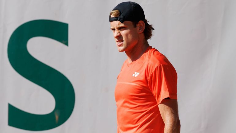 Direct vidéo, Roland-Garros : une entrée en lice coriace pour Zizou Bergs contre Tomas Machac