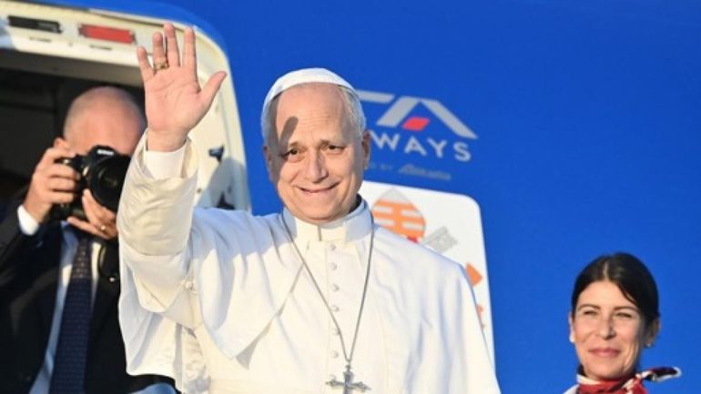 La visite du pape est "de l'ordre de grandeur de l'impact de Céline Dion" : des "centaines de millions d'euros" de retombées attendues
