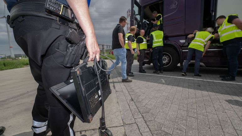 Narcotrafic : la douane du port d'Anvers confrontée à des pannes persistantes de scanners