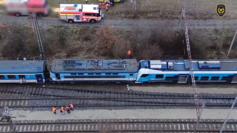 République tchèque : 42 blessés dans une collision entre deux trains République tchèque : 42 blessés dans une collision entre deux trains