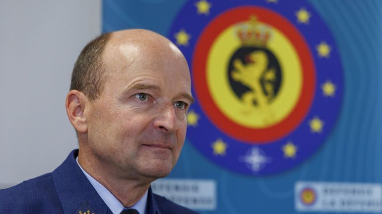 Plusieurs drones suspects ont survolé le camp militaire de Marche-en-Famenne : "il faut s’équiper très rapidement", selon le Chef de la Défense Plusieurs drones suspects ont survolé le camp militaire de Marche-en-Famenne : "il faut s’équiper très rapidement", selon le Chef de la Défense