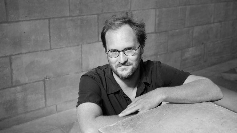 Gil Bartholeyns : "Le 'réveil écologique' nous donne bonne conscience, mais on se réveille dans une maison en flammes"