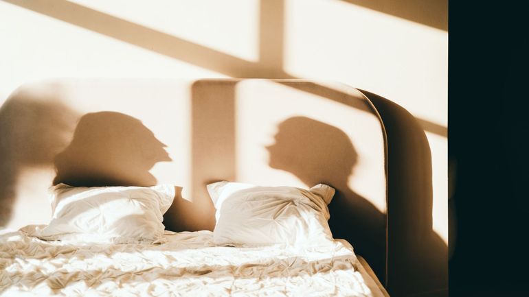 Coût, suivi médical, choix de méthode : comment mieux répartir la charge liée à la contraception au sein du couple ?