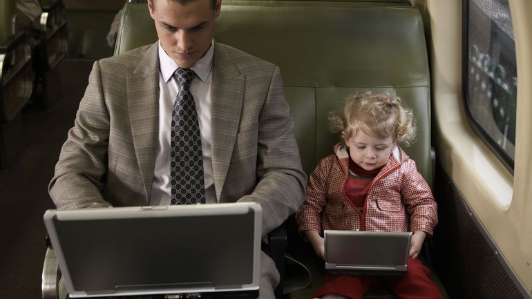 Les moins de 12 ans exclus de certains wagons ? "La continuité d'un rejet des enfants culturellement très ancré"