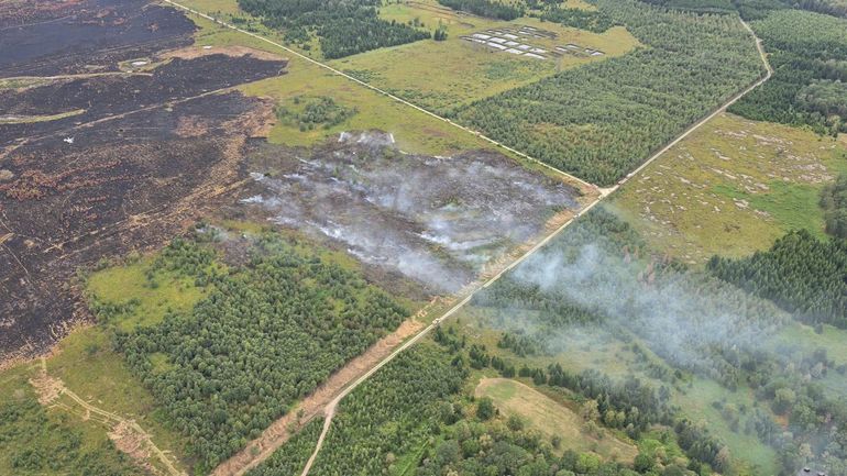 Incendie dans les Fagnes : le dispositif d’intervention renforcé maintenu ce mardi