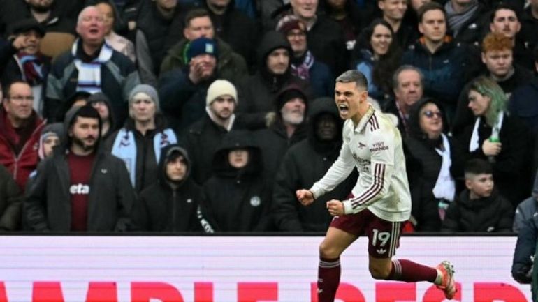 Mikel Arteta explique la sortie de Trossard : "Il a de nouveau ressenti quelque chose" Mikel Arteta explique la sortie de Trossard : "Il a de nouveau ressenti quelque chose"