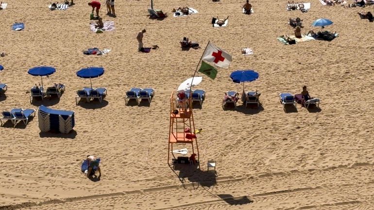 Vu d'Europe : le nord de l'Espagne, nouveau refuge climatique rattrapé par le surtourisme