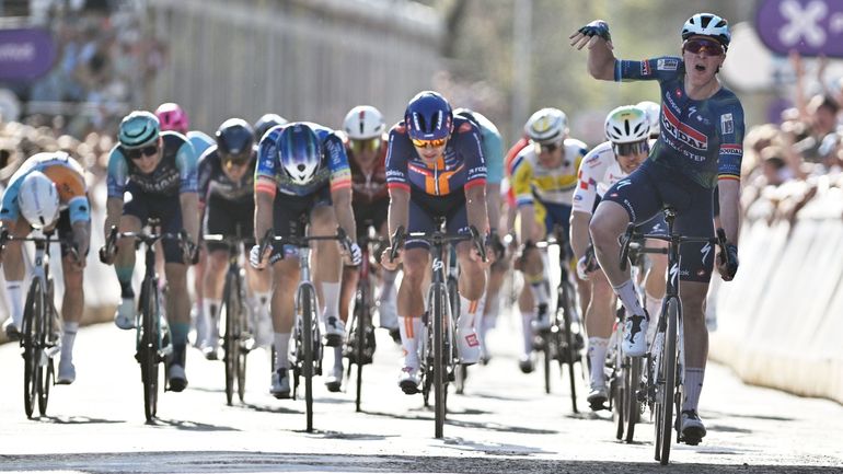 Tim Merlier décroche sa première victoire de la saison et s'adjuge un troisième Grand Prix de l'Escaut consécutif