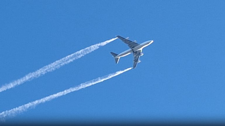 Un avion-cargo largue son kérosène au-dessus de plusieurs communes autour de Liège Airport Un avion-cargo largue son kérosène au-dessus de plusieurs communes autour de Liège Airport
