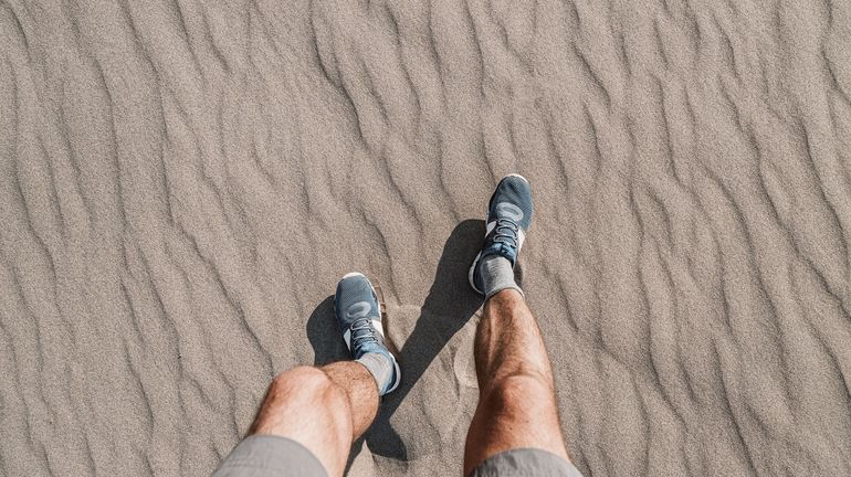 "Je me suis enfoncée jusqu'aux genoux" : Ostende alerte sur la présence de sables mouvants sur la plage