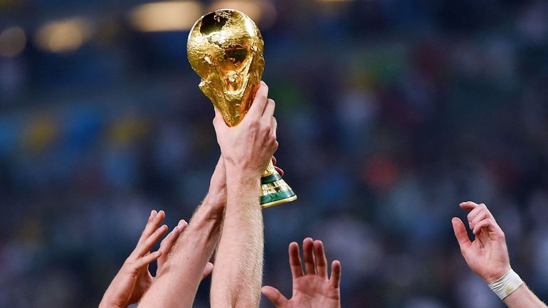 Coupe du monde 2026 : pourquoi le trophée est toujours amené dans une malle Louis Vuitton lors de la finale ?