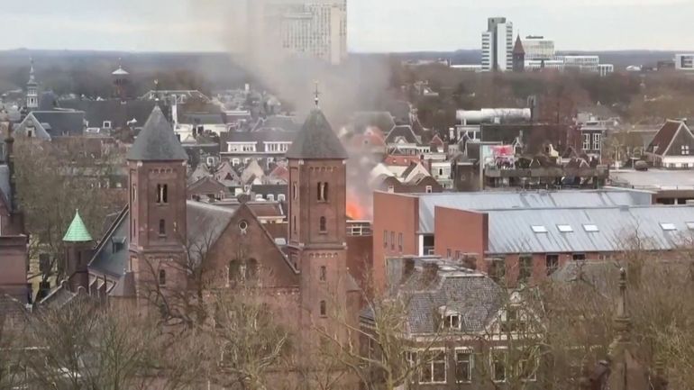 "Enorme explosion" et incendie à Utrecht : au moins quatre blessés