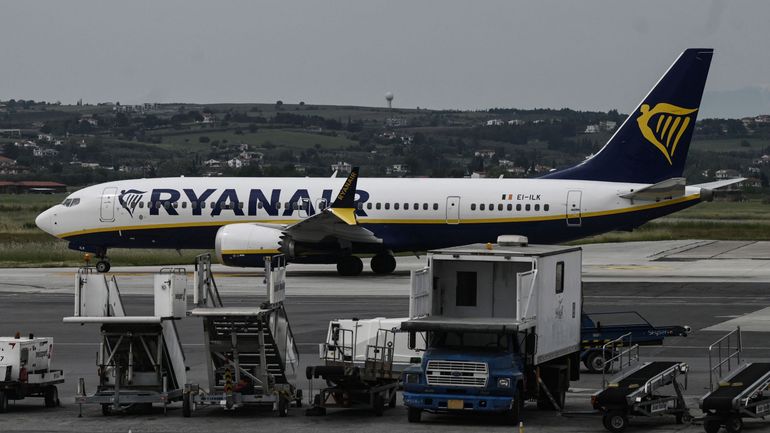 Hausse de la taxe sur les billets d'avion : Ryanair va retirer 5 avions à Charleroi et réduire son offre de 2 millions de sièges en Belgique