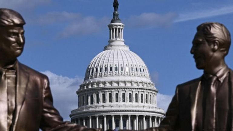 Affaire Epstein : des élus démocrates dévoilent des photos d’Epstein aux côtés de Trump et Clinton Affaire Epstein : des élus démocrates dévoilent des photos d’Epstein aux côtés de Trump et Clinton