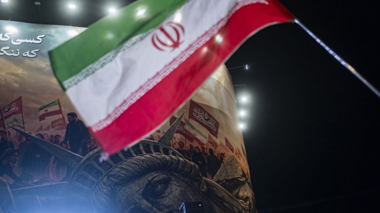 Guerre au Moyen-Orient : l'armée américaine annonce avoir déclenché des frappes contre l'Iran, dans l'est du détroit d'Ormuz