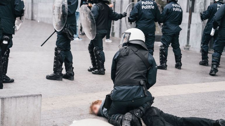 Incidents en marge de la manifestation nationale : 5 personnes arrêtées judiciairement, intervention de la police, que sait-on ?