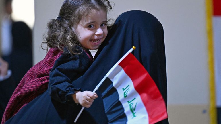 Les Irakiens votent dans une paix relative mais se détournent de partis qui les ignorent