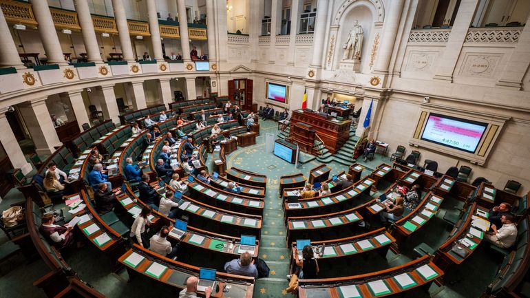 Emploi : la Chambre donne son feu vert à l'extension des flexi-jobs à tous les secteurs, entrée en vigueur prévue le 1er juillet