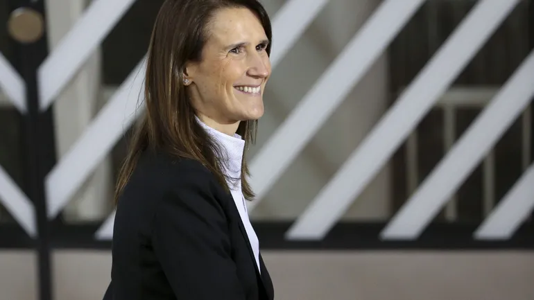 La revue de presse : Prison-bateau, nucléaire sur la Lune et retour de Wilmès