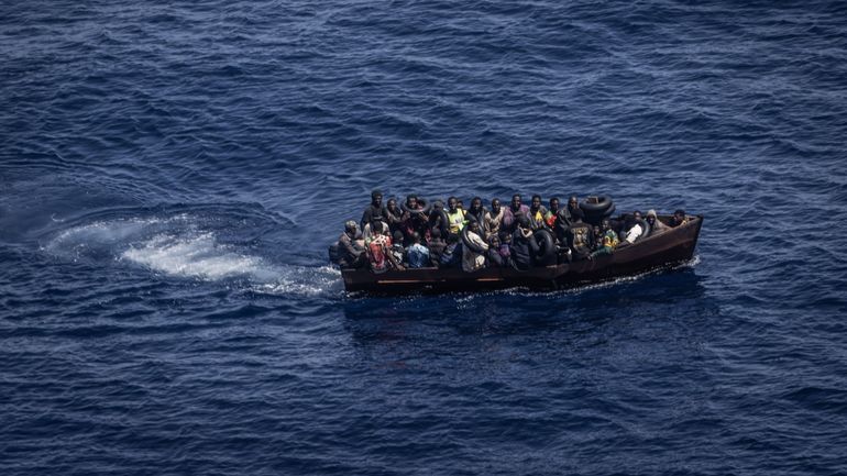 Italie : 5 migrants disparus au large de Lampedusa, une quarantaine secourus Italie : 5 migrants disparus au large de Lampedusa, une quarantaine secourus