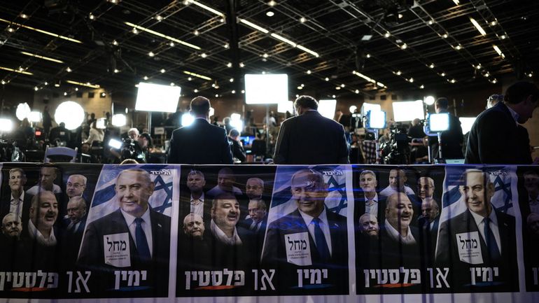 Elections législatives en Israël : le Likoud de Netanyahu premier parti mais le bloc d'opposition serait légèrement en tête