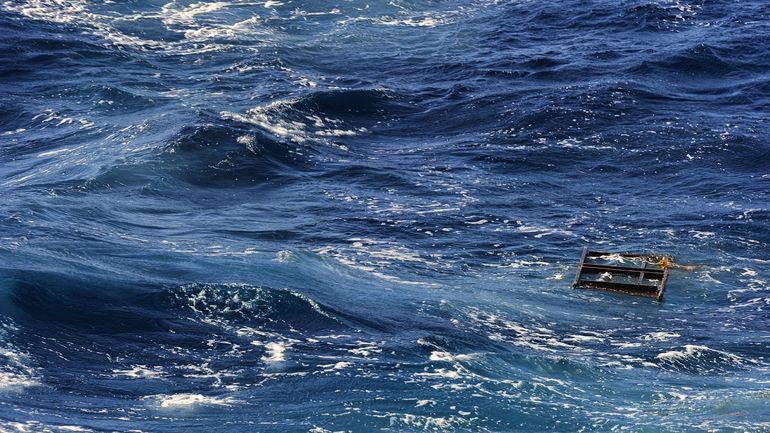 Naufrage d’une embarcation de migrants dans la Manche, 94 personnes secourues Naufrage d’une embarcation de migrants dans la Manche, 94 personnes secourues