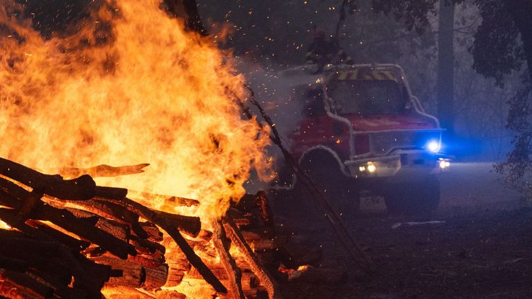 Incendies en France : 500 militaires supplémentaires mobilisés à partir de samedi soir pour venir en aide aux pompiers