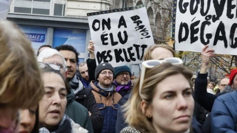 Formation bruxelloise – 500 personnes manifestent pour exiger un gouvernement