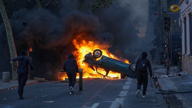 La hausse spectaculaire des taux d'intérêt est-elle due à l'action d'une force obscure appelée Bond Vigilantes ?