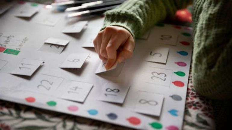 Calendrier de l'Avent : Patricia pensait recevoir du champagne, elle n'a eu qu'une guirlande ! Calendrier de l'Avent : Patricia pensait recevoir du champagne, elle n'a eu qu'une guirlande !