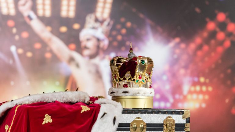 Freddie Mercury, la vie flamboyante d’une légende rock et ces quelques souvenirs…