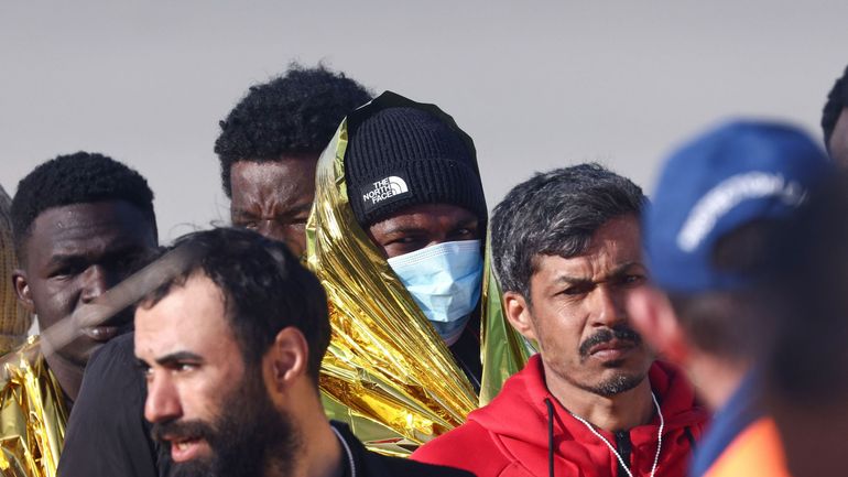 Migration : l’Europe durcit le ton mais organise l’accueil