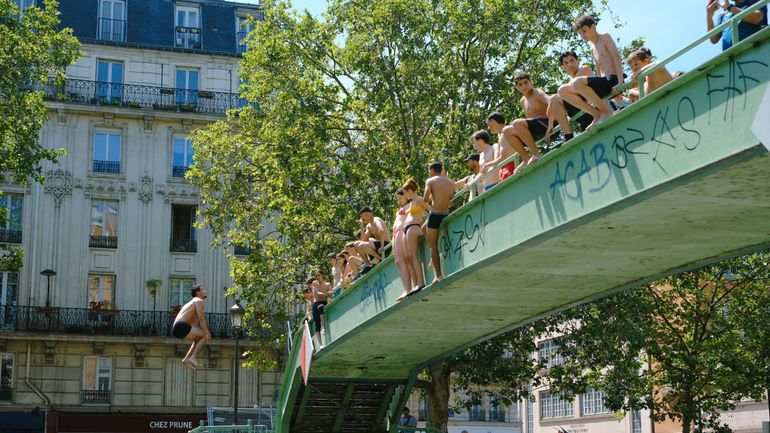 Canicule historique en France : sous une chaleur suffocante, la moitié des Français en vigilance rouge
