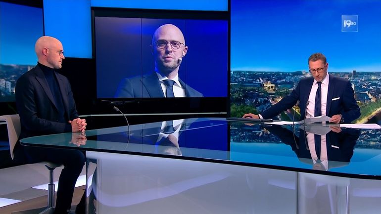 Après la démission de David Leisterh, des réactions de respect mais le PS ne baisse pas la garde Après la démission de David Leisterh, des réactions de respect mais le PS ne baisse pas la garde