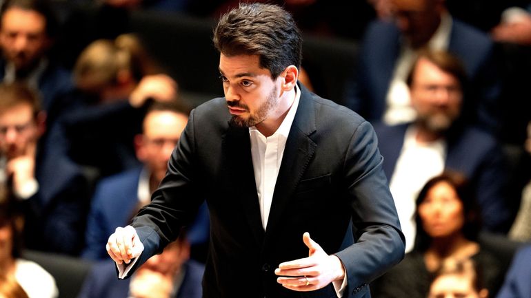 Venue du chef d’orchestre israélien Lahav Shani à Bozar : la polémique s’intensifie à deux mois du concert