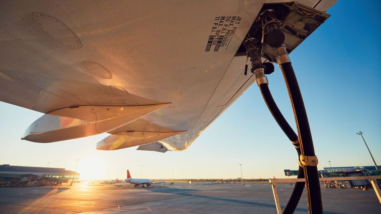 Prix de l'énergie : un observatoire européen doit prévenir les éventuelles pénuries de kérosène