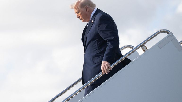 Le président américain Donald Trump menace d'envoyer la police de l'immigration dans les aéroports pour sortir de l'impasse budgétaire