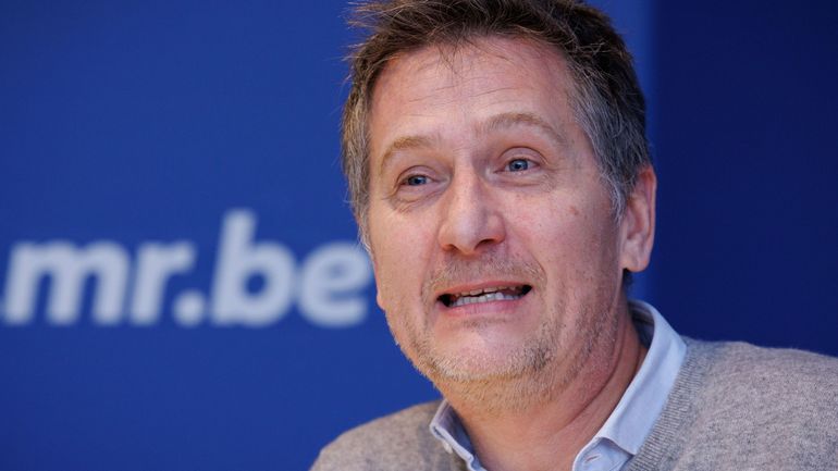 Conflit au sein du MR : conspué par le ministre-président br