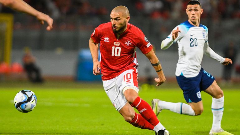 Vers un coup dur pour le Standard ? Teddy Teuma sort sur civière en pleurs avec Malte