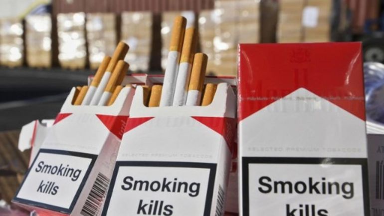 La justice retoque l’interdiction de vente de tabac imposée aux grands magasins