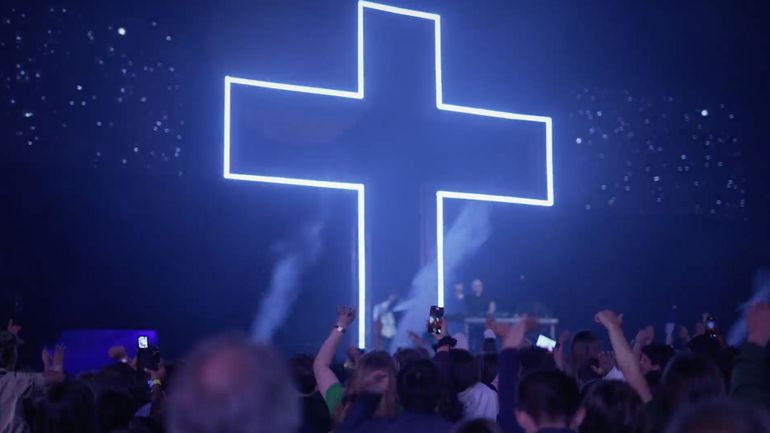 Déclin de popularité de l’Eglise : ces jeunes cathos gardent la foi