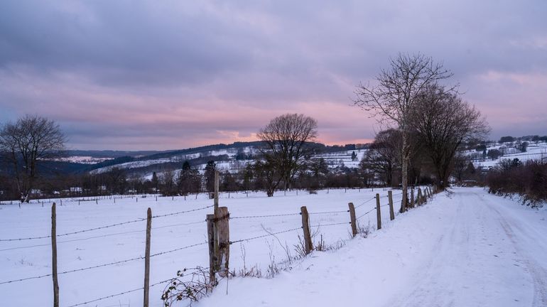 Météo de ce samedi : dernières chutes de neige en matinée, net redoux lundi