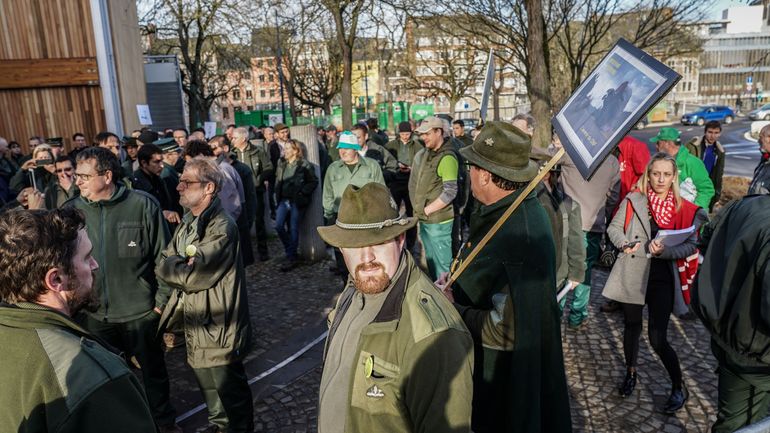 Le tribunal condamne la Région wallonne à équiper les agents du DNF (Département de la Nature et des Forêts)
